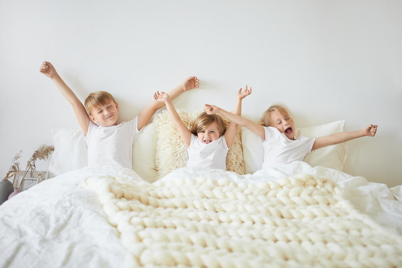 Jugendbett vs. Kinderbett – worauf sollte man beim Kauf achten? Welches sollte man wählen?
